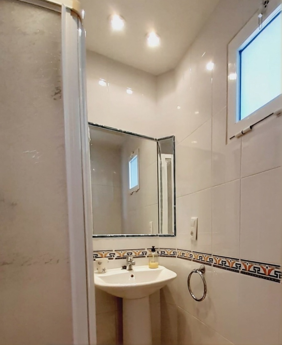 Appartement en première ligne de plage à Villajoyosa — Sanitaires