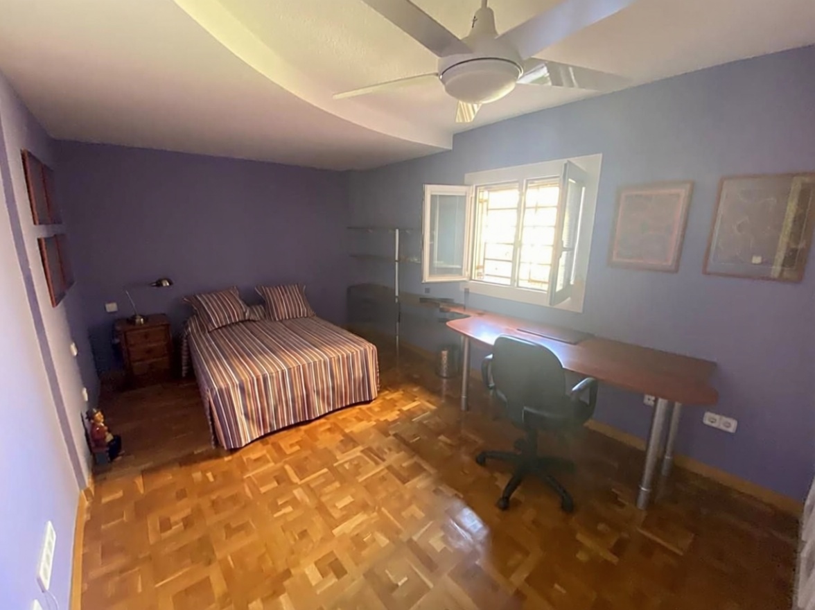 Ático en primera línea de mar en Benidorm — Dormitorio