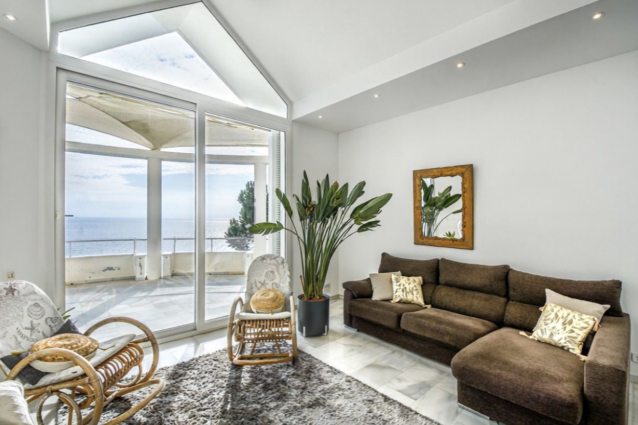 Chalet con acceso directo a playa en Lloret de Mar — Salón