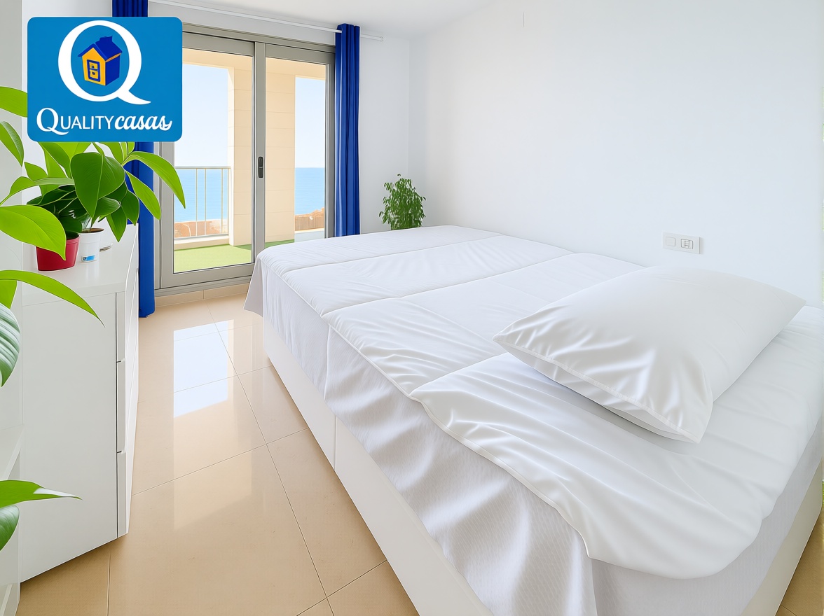 Penthouse in erste Meereslinie in Alicante — Schlafzimmer