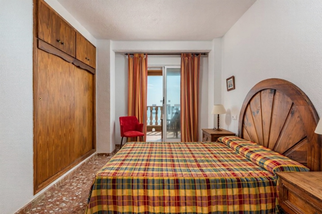Chalet avec accès direct à la plage à Guardamar del Segura — Chambre