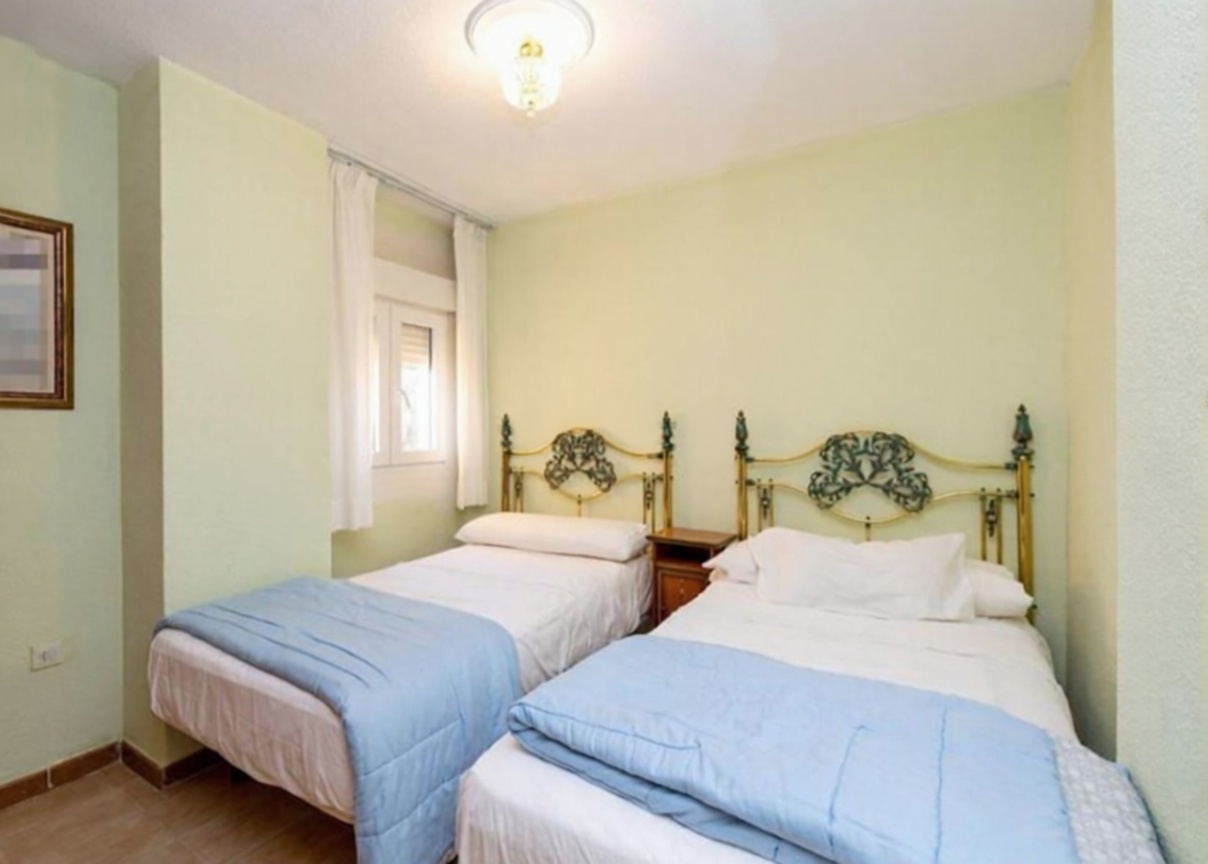 Appartement en première ligne de plage à Almuñécar — Chambre