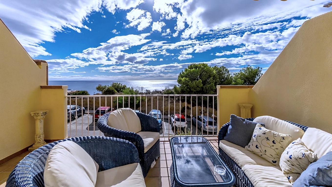 Dúplex en primera línea de playa en Orihuela — Terraza mar