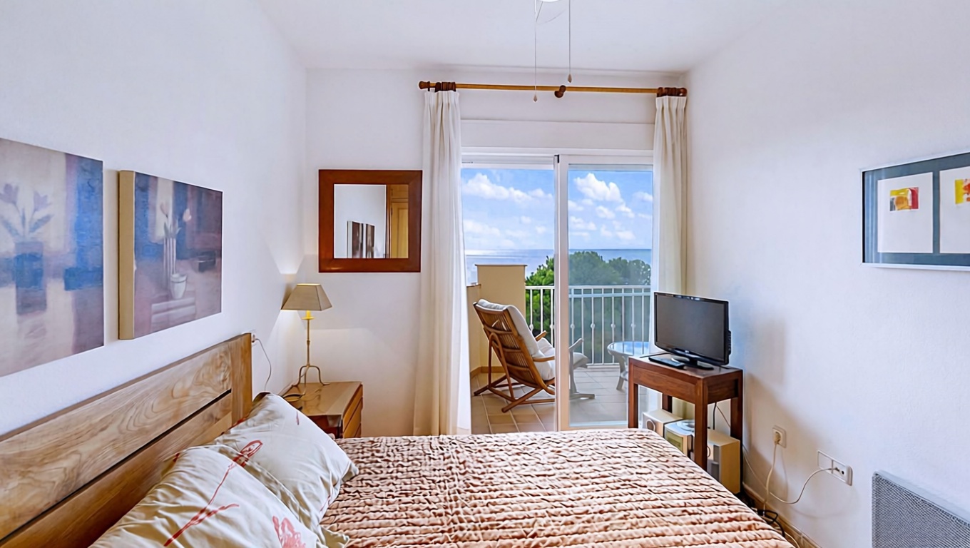 Dúplex en primera línea de playa en Orihuela — Dormitorio