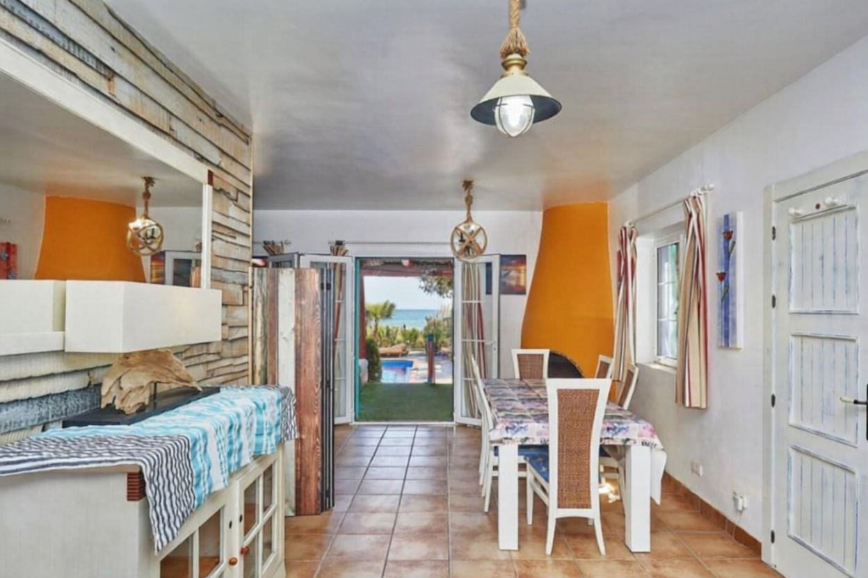 Chalet avec accès direct à la plage à Vera — Séjour