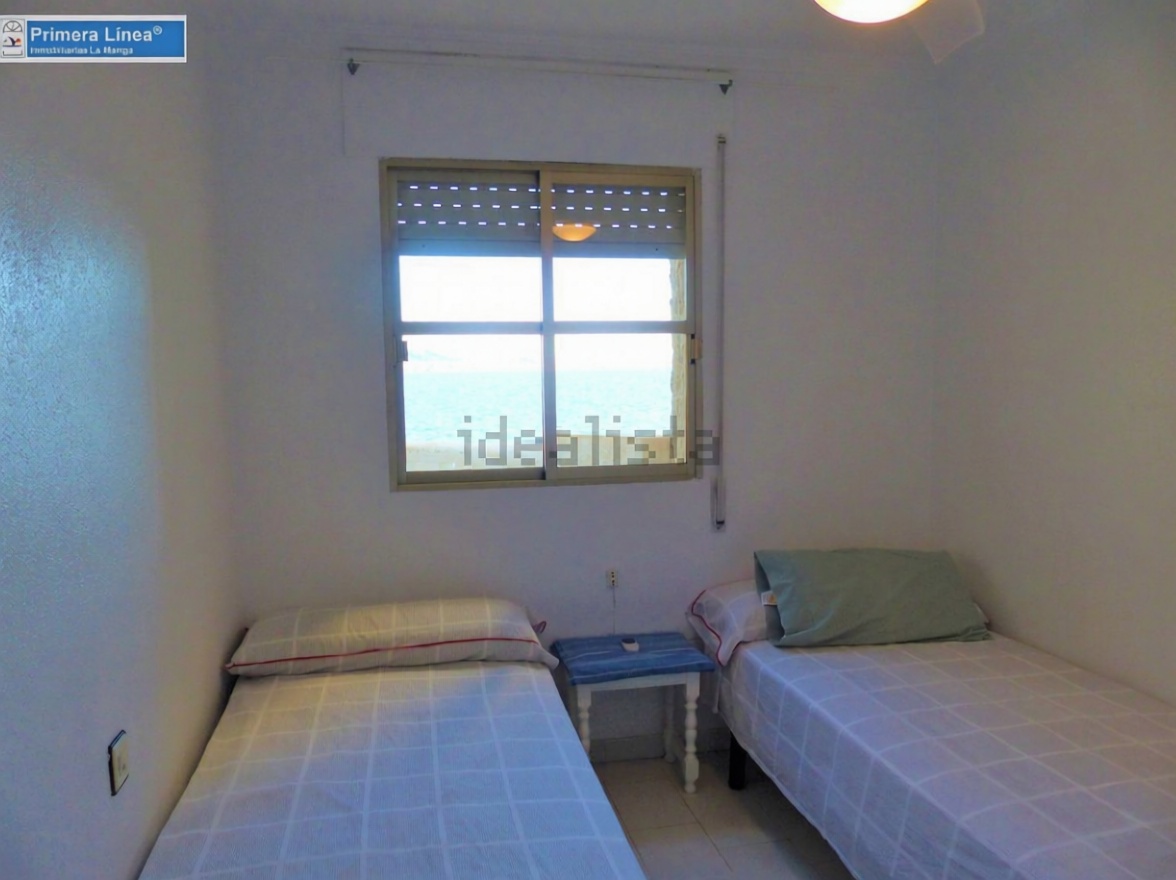 Chalet avec accès direct à la plage à La Manga del Mar Menor — Chambre