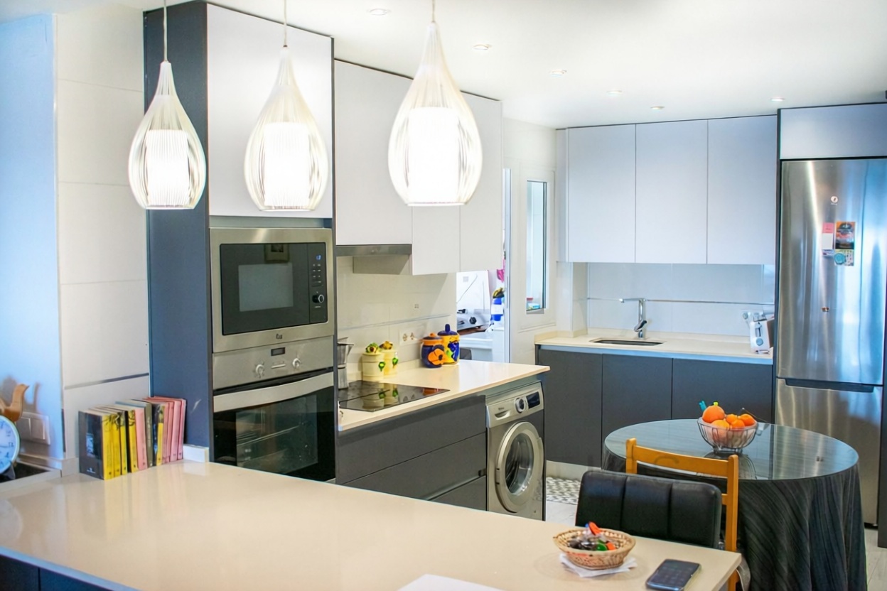 Appartement en première ligne de plage à Torrevieja — Chambre