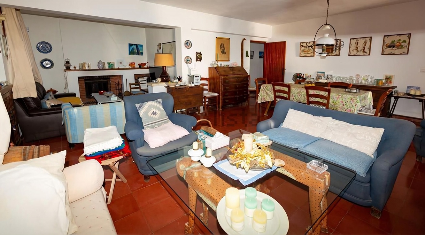 Chalet for sale with direct beach access in Calpe — Living room