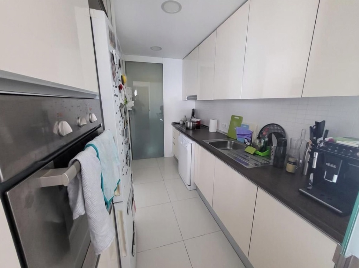Beachfront flat in Eivissa — Kitchen