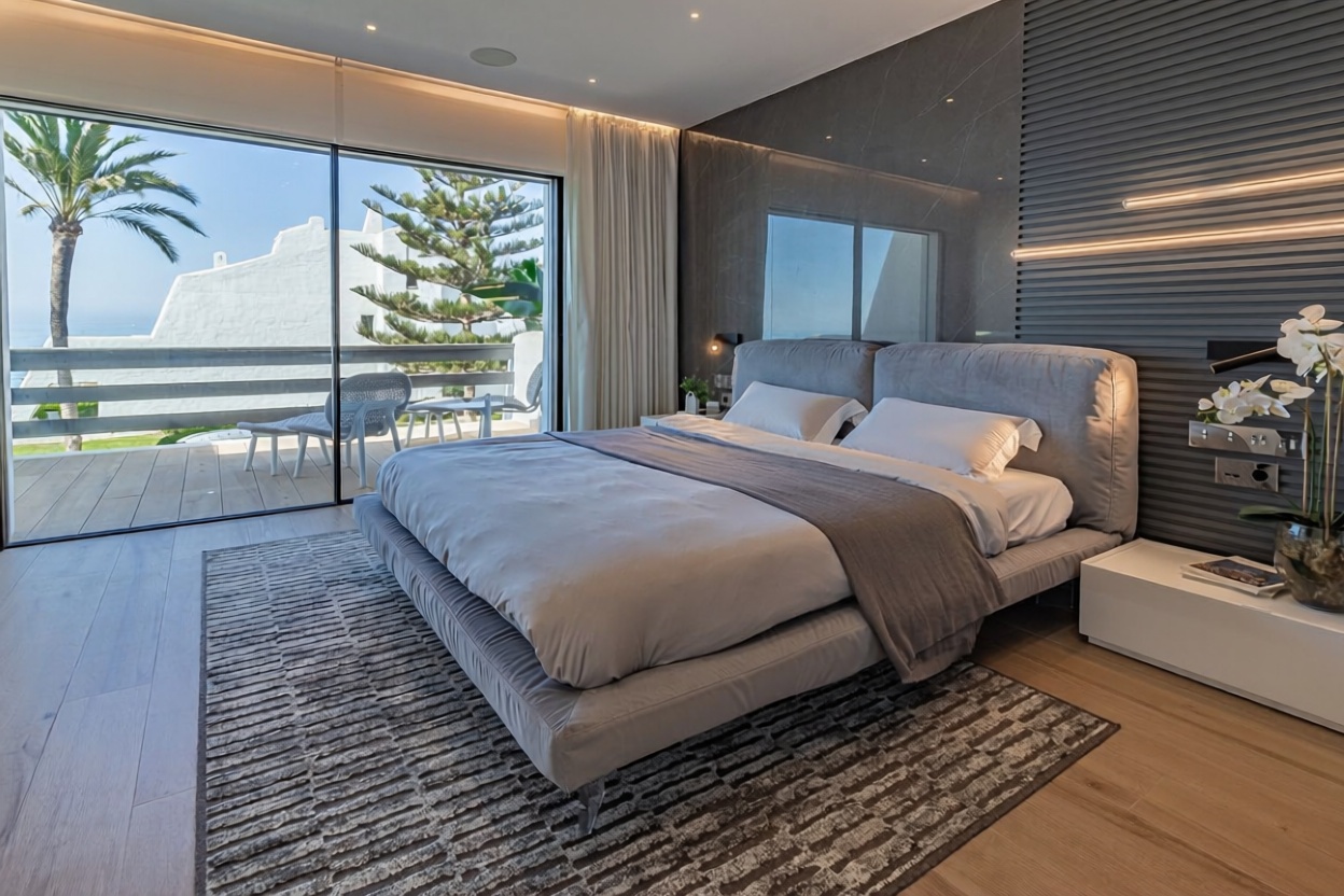 Chalet with direct beach access in Marbella — Bathroom