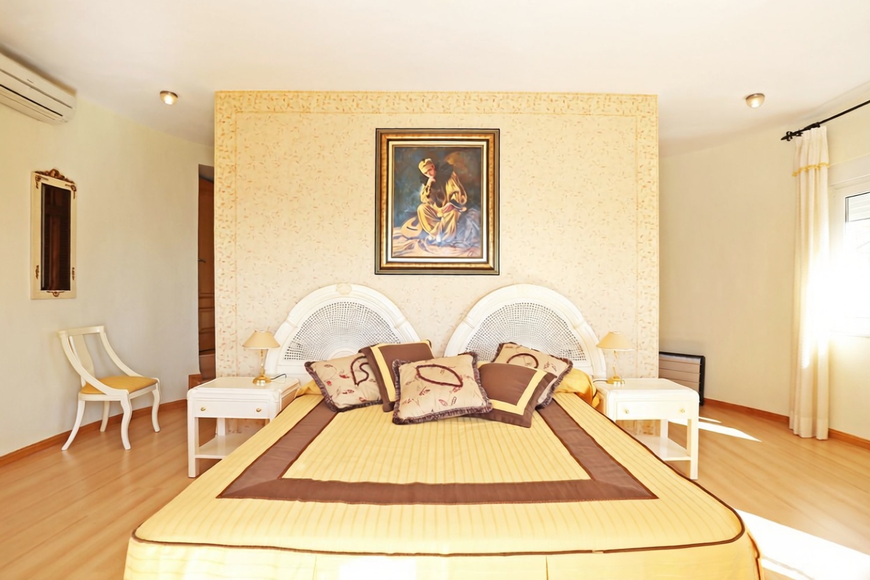 Chalet mit direktem Strandzugang in El Campello — Schlafzimmer