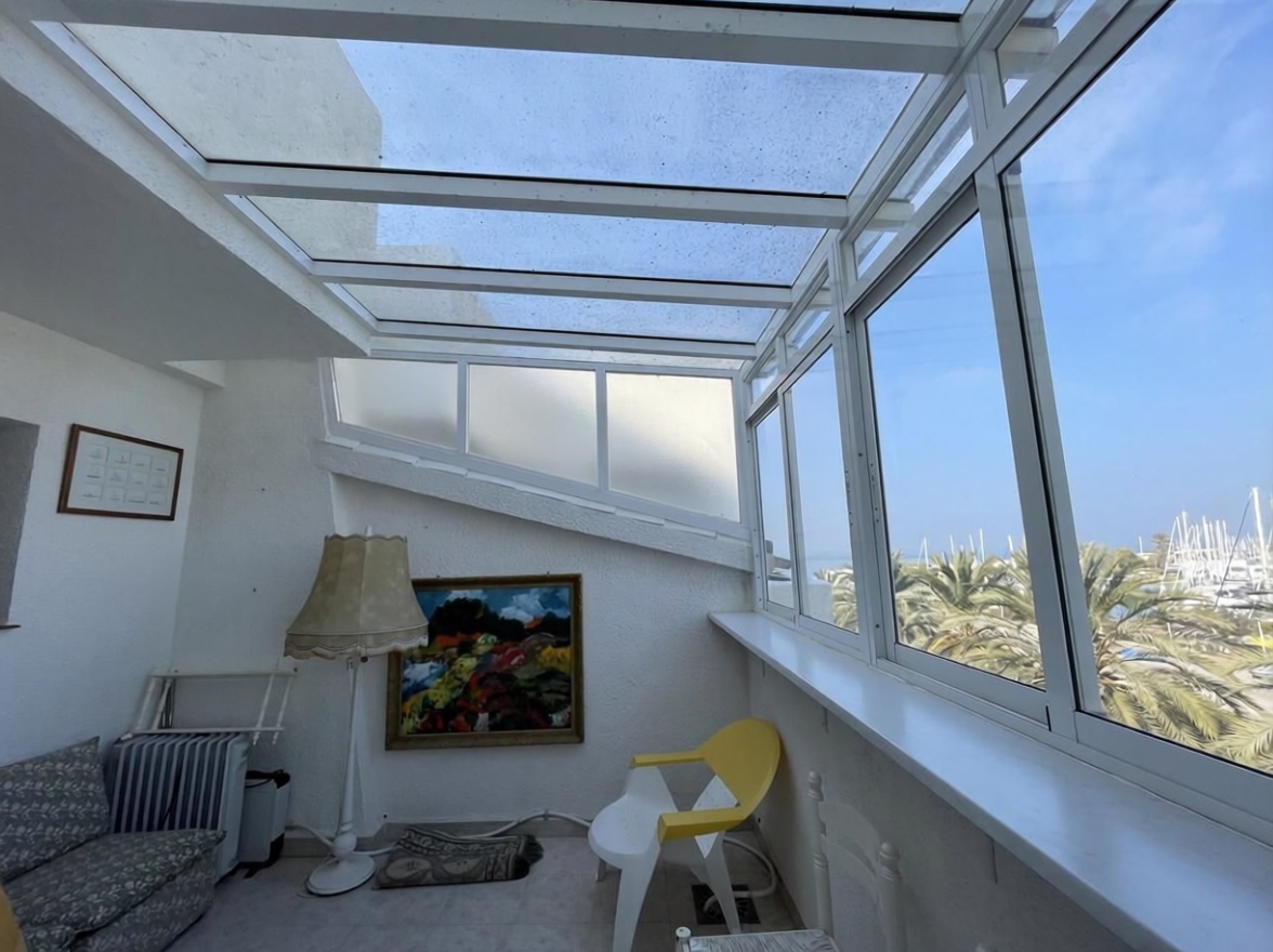 Duplex en première ligne de plage à La Manga del Mar Menor — Chambre