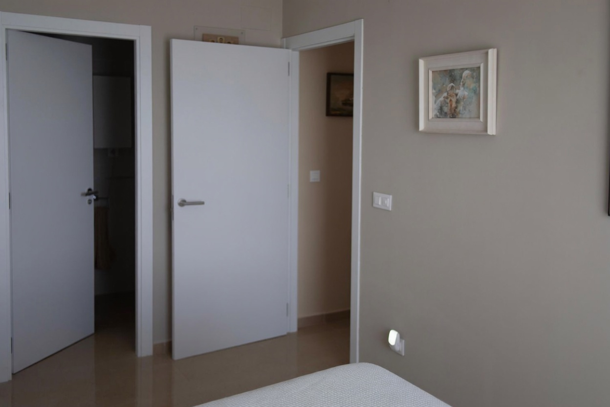 Flat for sale frontline beach in Cabanes — Bedroom