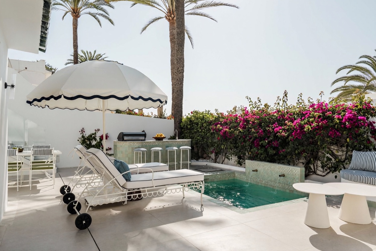 Chalet with direct beach access in Marbella