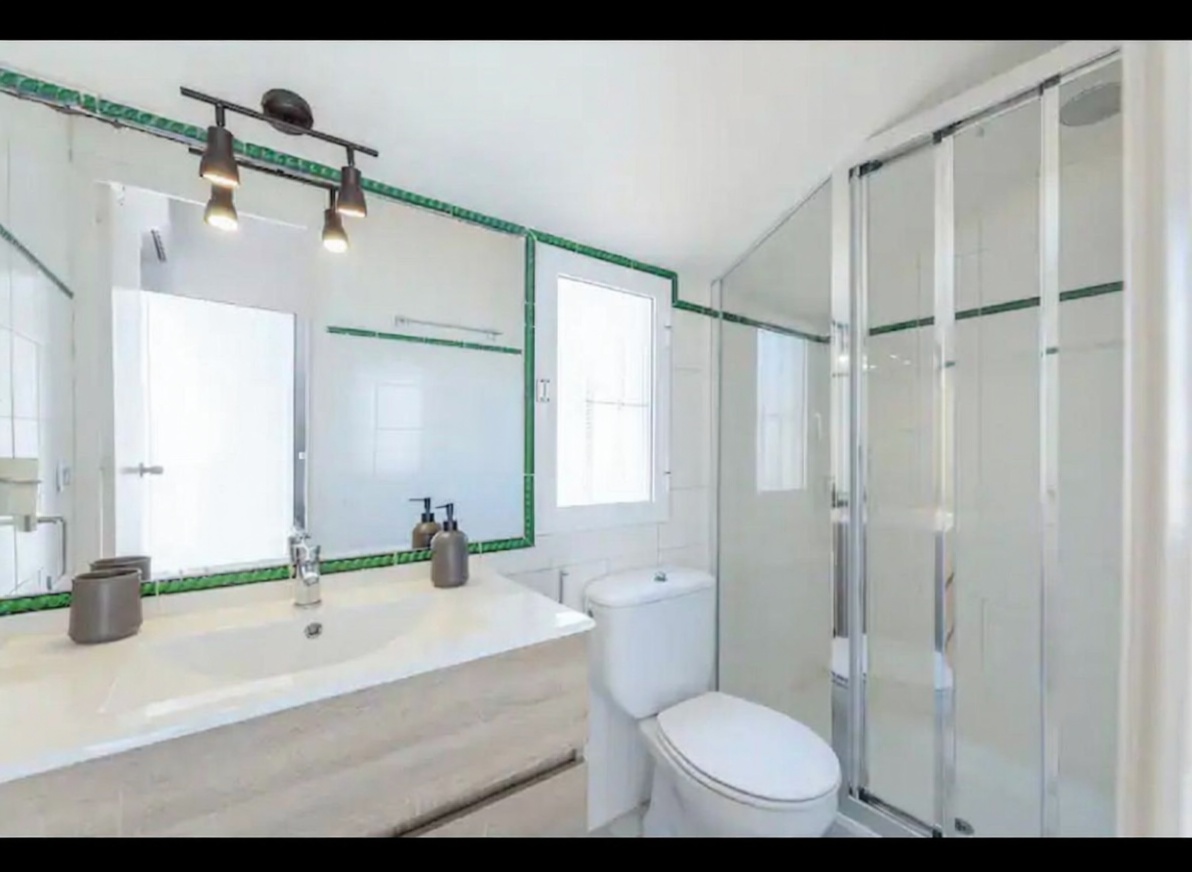 Chalet con acceso directo a playa en Marbella — Baño