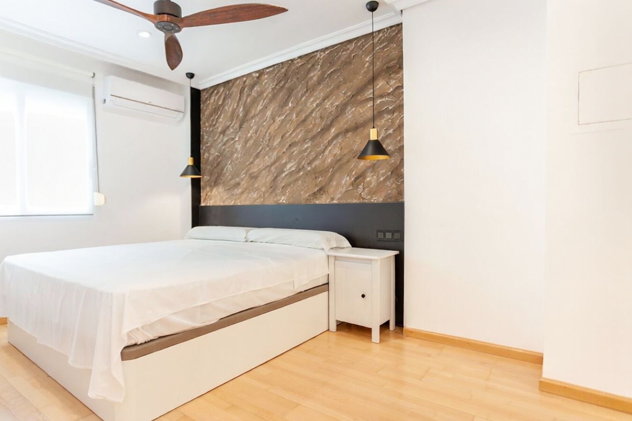Flat in Primera Línea de Playa in Benidorm — Bedroom