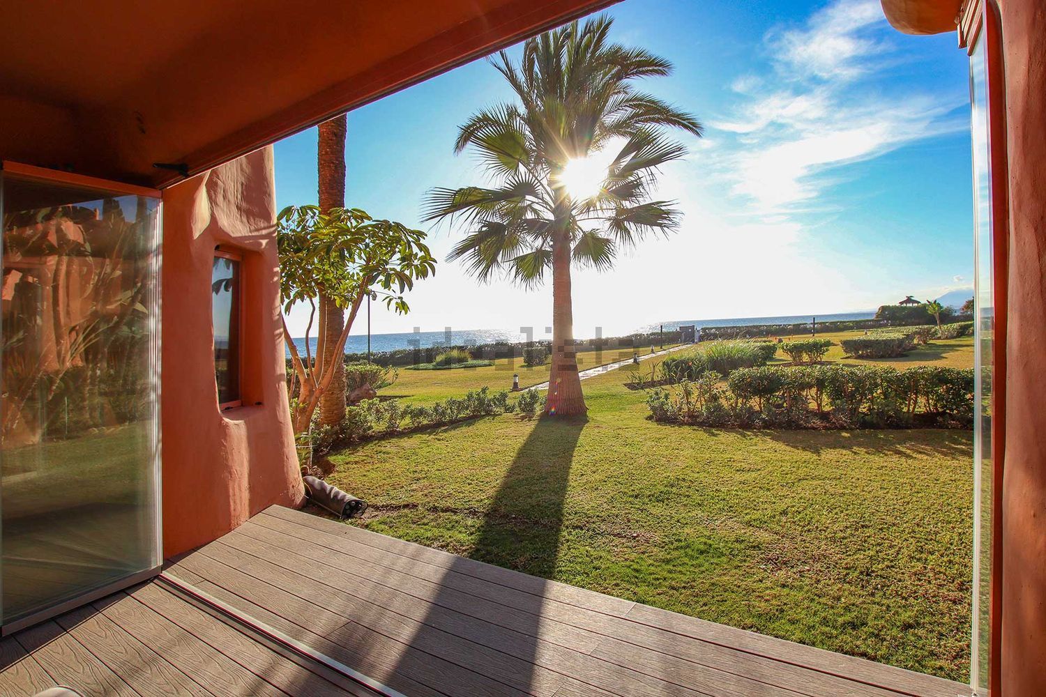 Piso en primera línea de playa en Marbella