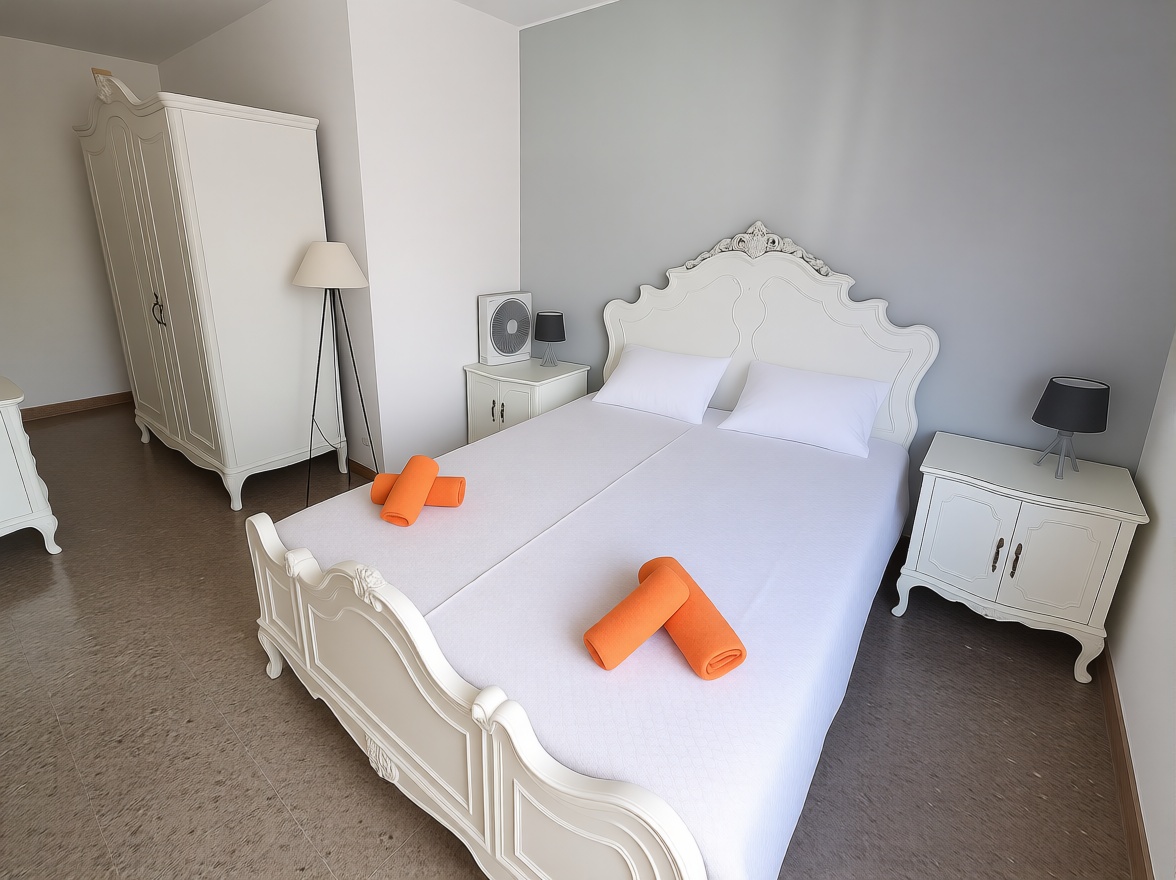 Beachfront flat in Lloret de Mar — Bedroom
