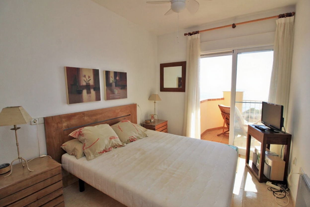 Dúplex en primera línea de playa en Orihuela — Dormitorio