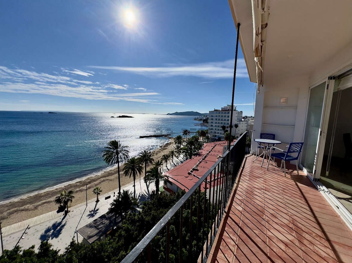 Wohnung in erste Strandlinie in Eivissa