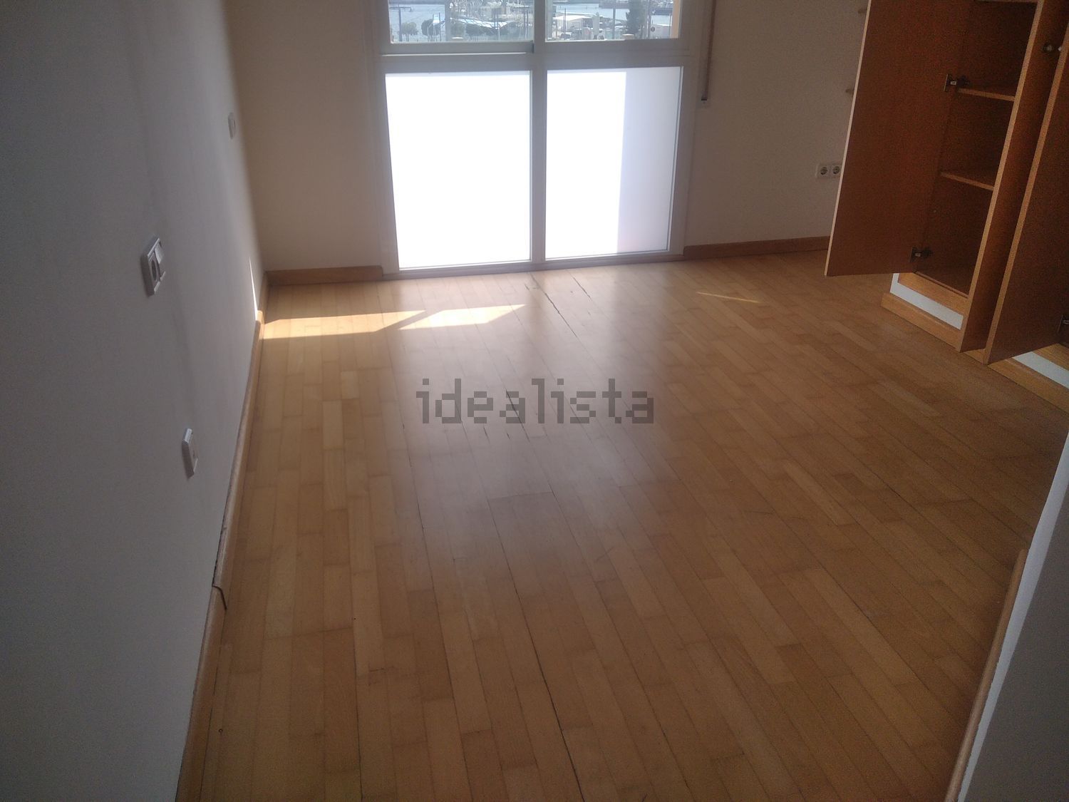 Flat for sale frontline beach in Tarragona — Bedroom