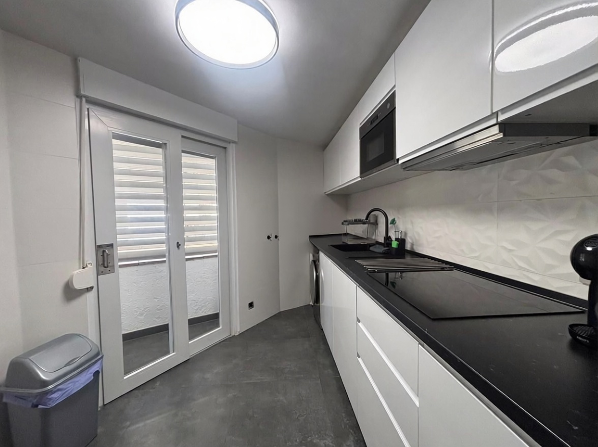 Wohnung zum Verkauf in direkter Strandlage in Lloret de Mar — Küche