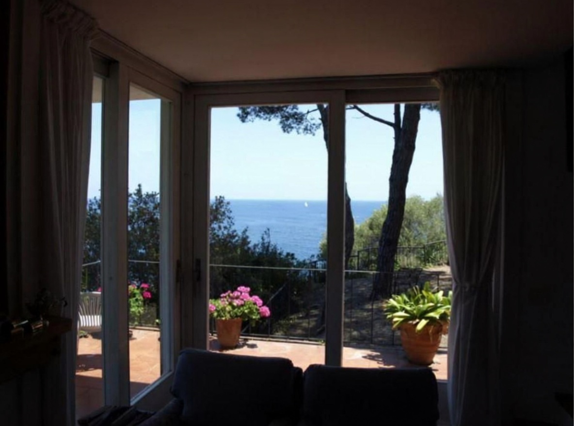 Piso en venta en primera línea de playa en Blanes