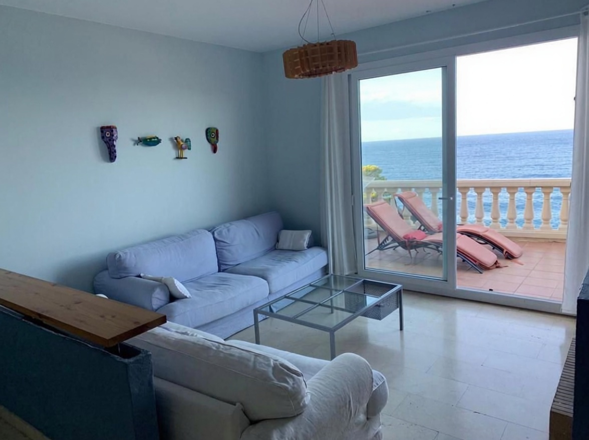 Appartement à vendre pieds dans l'eau à Begur — Séjour