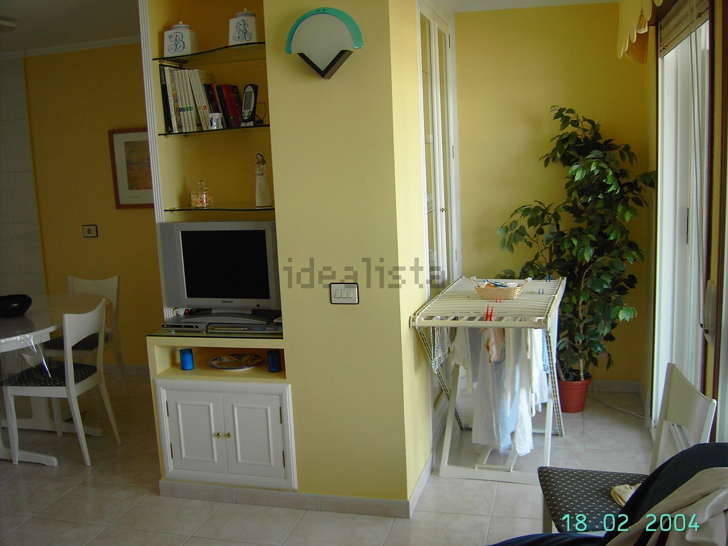 Beachfront flat in Malpica de Bergantiños — Living room