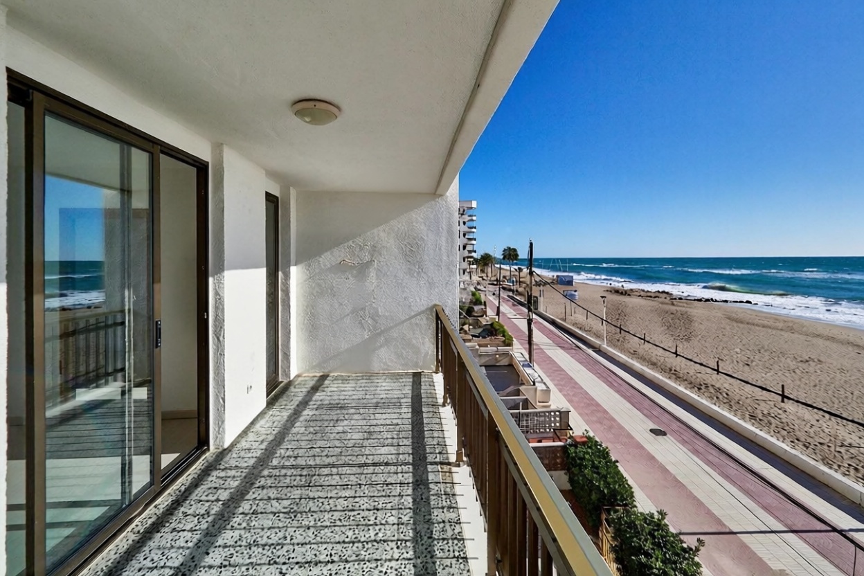 Piso en venta en primera línea de playa en El Vendrell