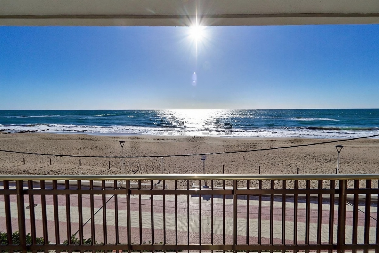 Appartement à vendre pieds dans l'eau à El Vendrell — Terrasse mer