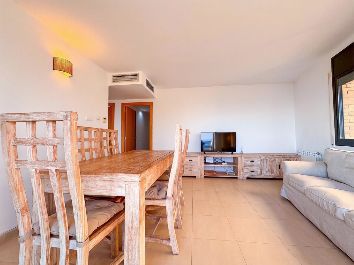 Wohnung zum Verkauf in direkter Strandlage in Cambrils — Meerterrasse