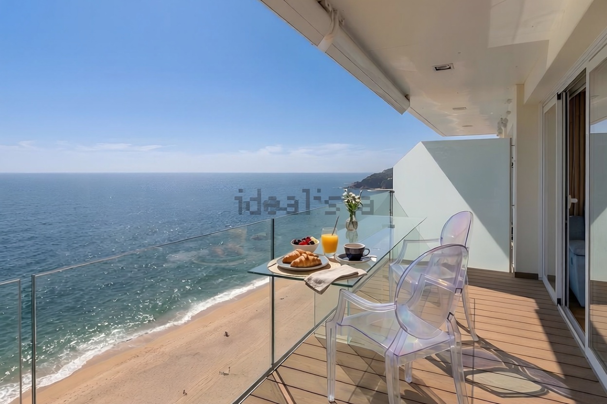 Apartamento à venda pé na areia em Lloret de Mar — Terraço mar