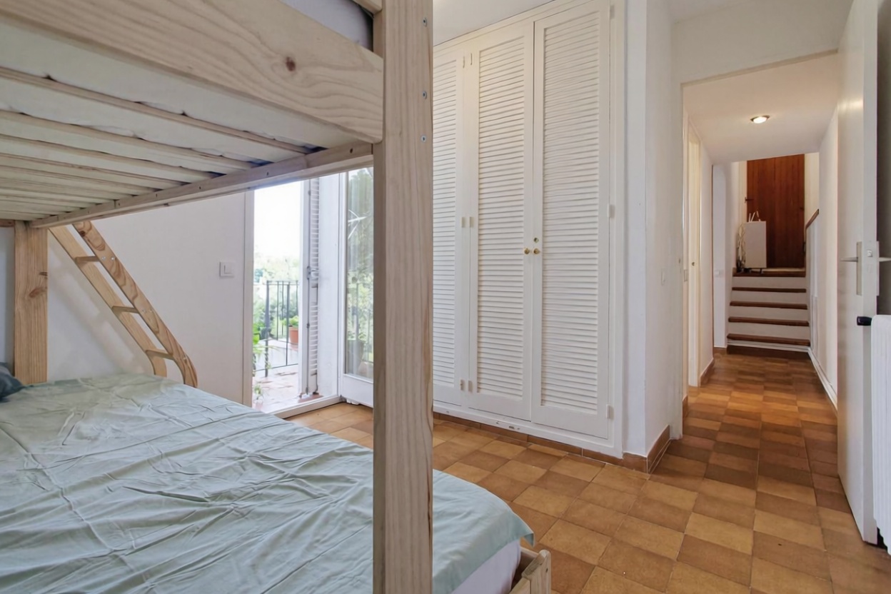 Flat for sale frontline beach in Blanes — Sea terrace