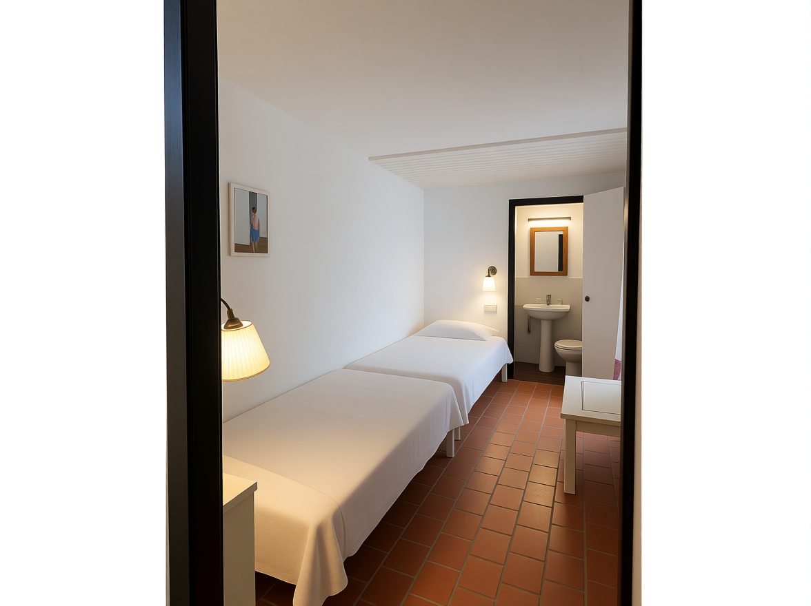 Chalet en venta con acceso directo a la playa en Calella — Dormitorio
