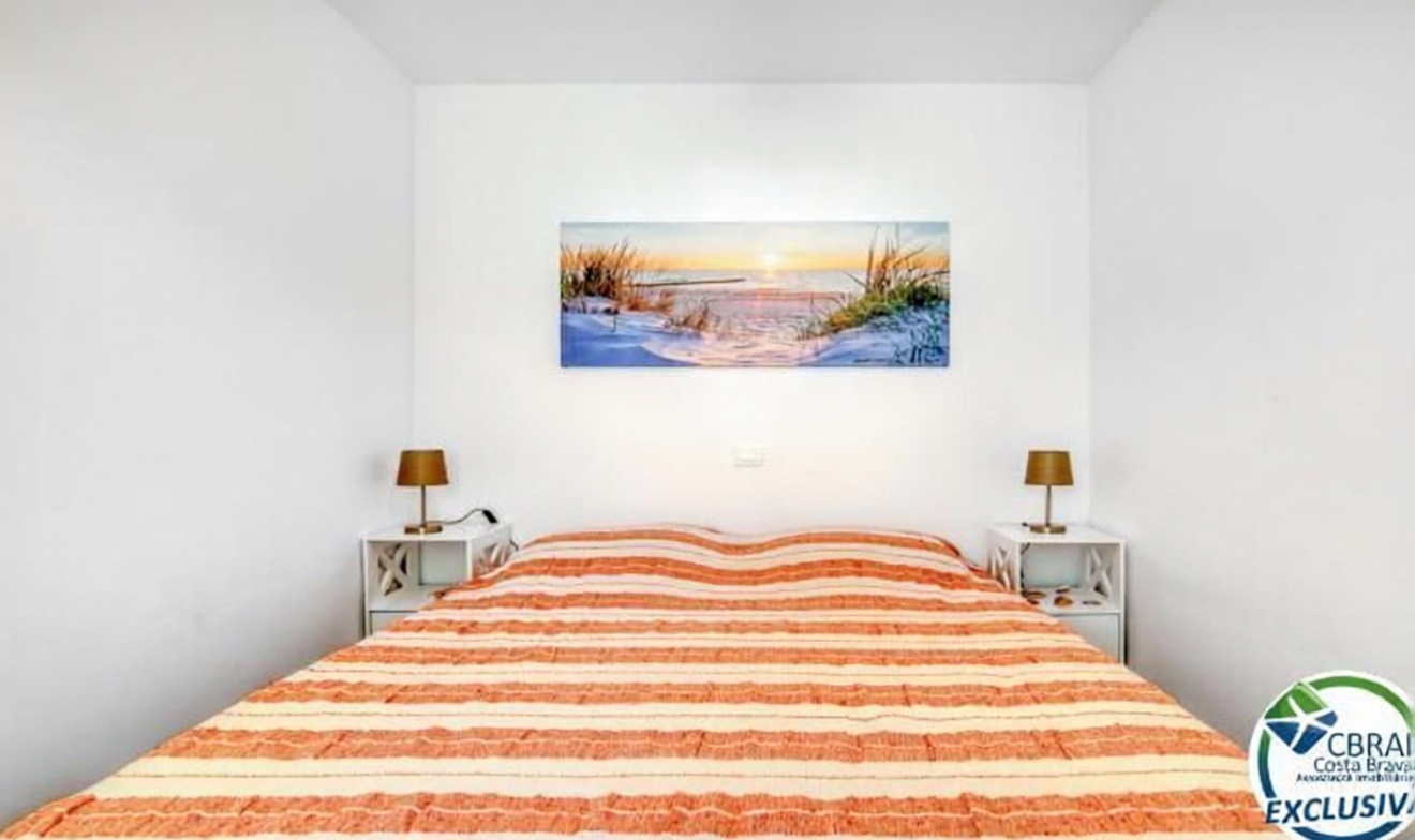 Apartamento à venda pé na areia em Roses — Casa banho