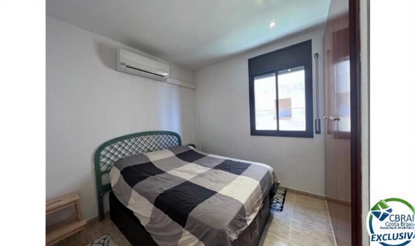 Apartamento à venda pé na areia em Empuriabrava — Quarto