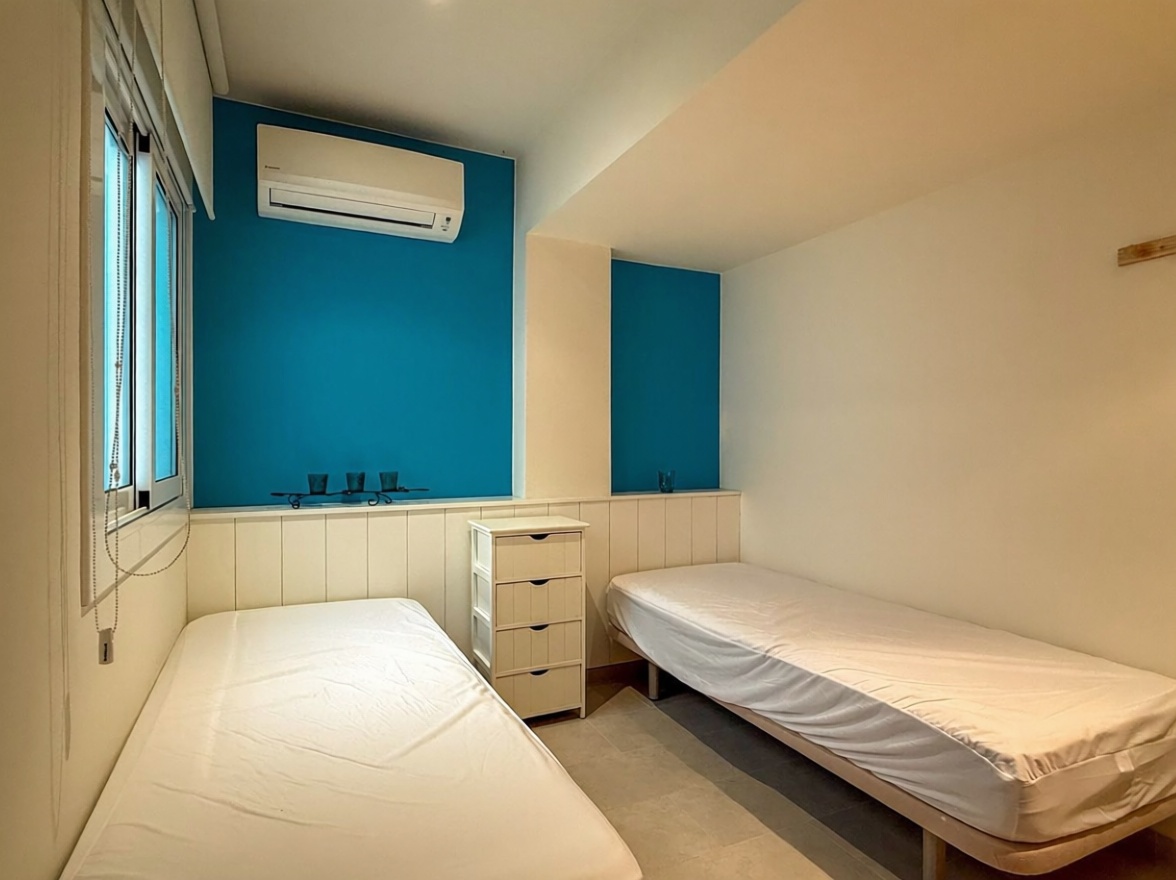 Appartement à vendre pieds dans l'eau à Palamós — Chambre