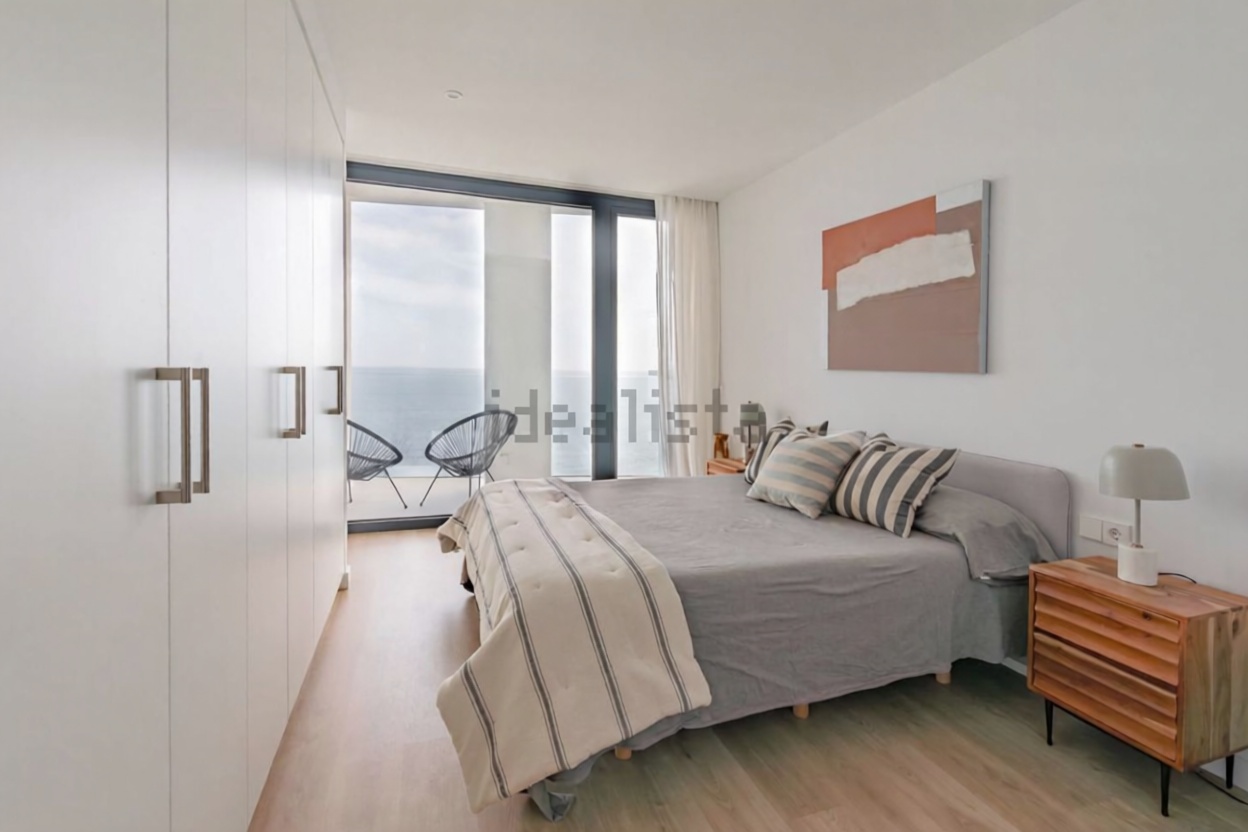 Wohnung zum Verkauf in direkter Strandlage in L'Escala — Schlafzimmer