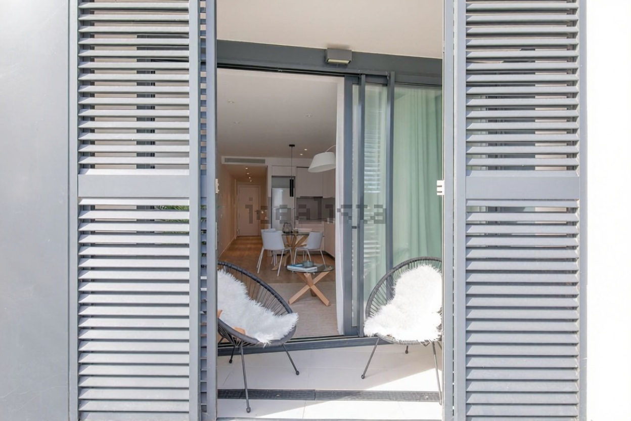 Appartement à vendre pieds dans l'eau à L'Escala — Terrasse mer