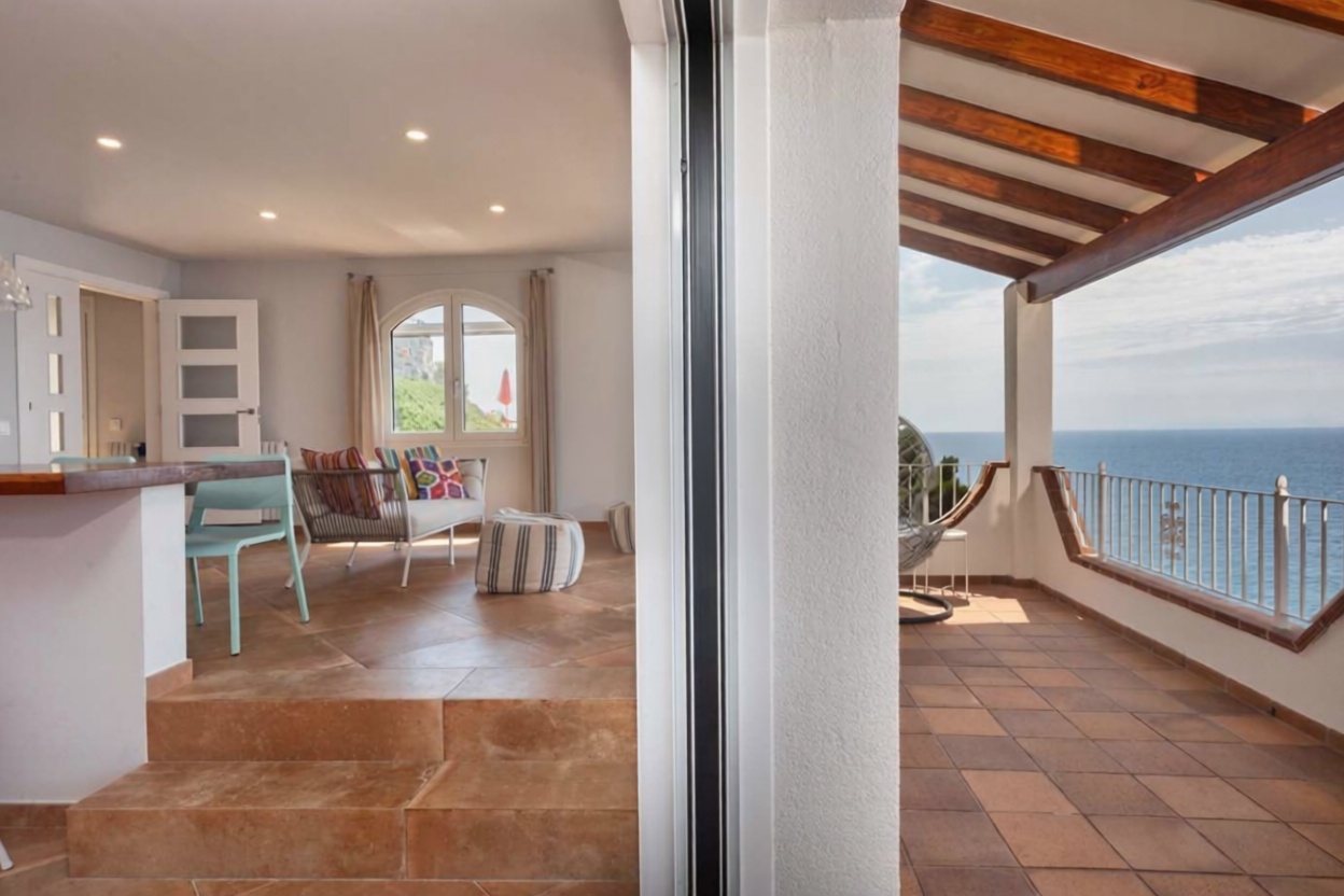 Chalet à vendre avec accès direct à la plage à Lloret de Mar — Chambre