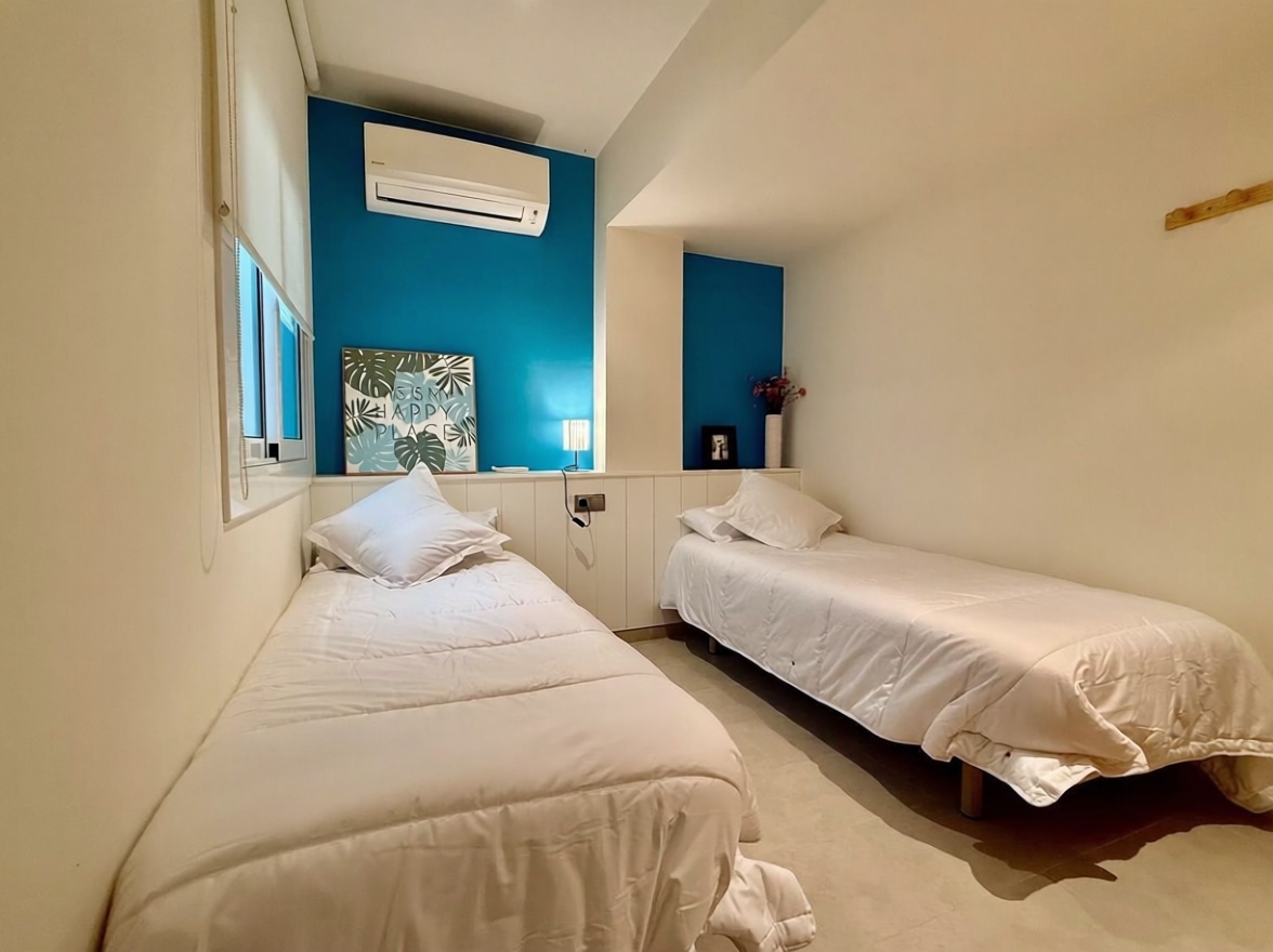 Appartement à vendre pieds dans l'eau à Palamós — Chambre