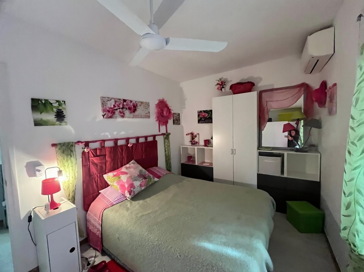 Apartamento à venda pé na areia em Roses — Quarto