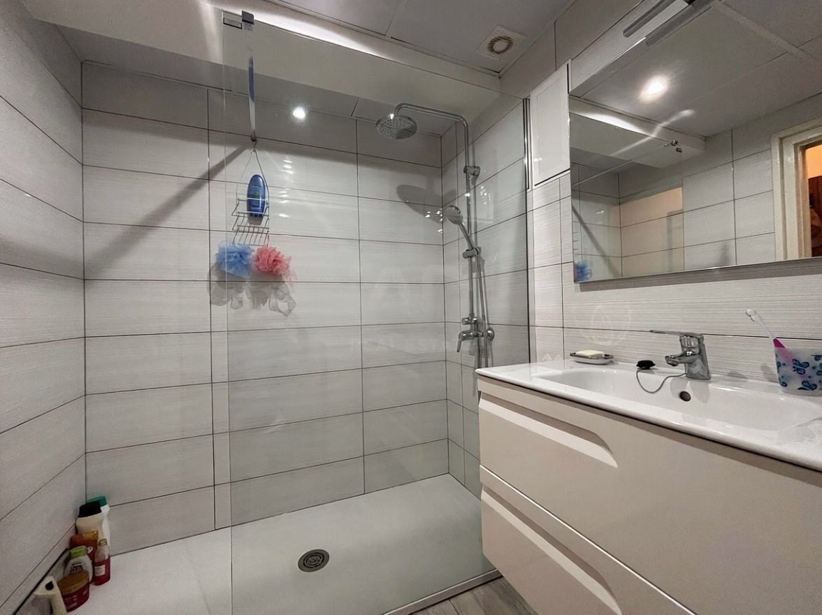 Apartamento à venda pé na areia em Empuriabrava — Quarto