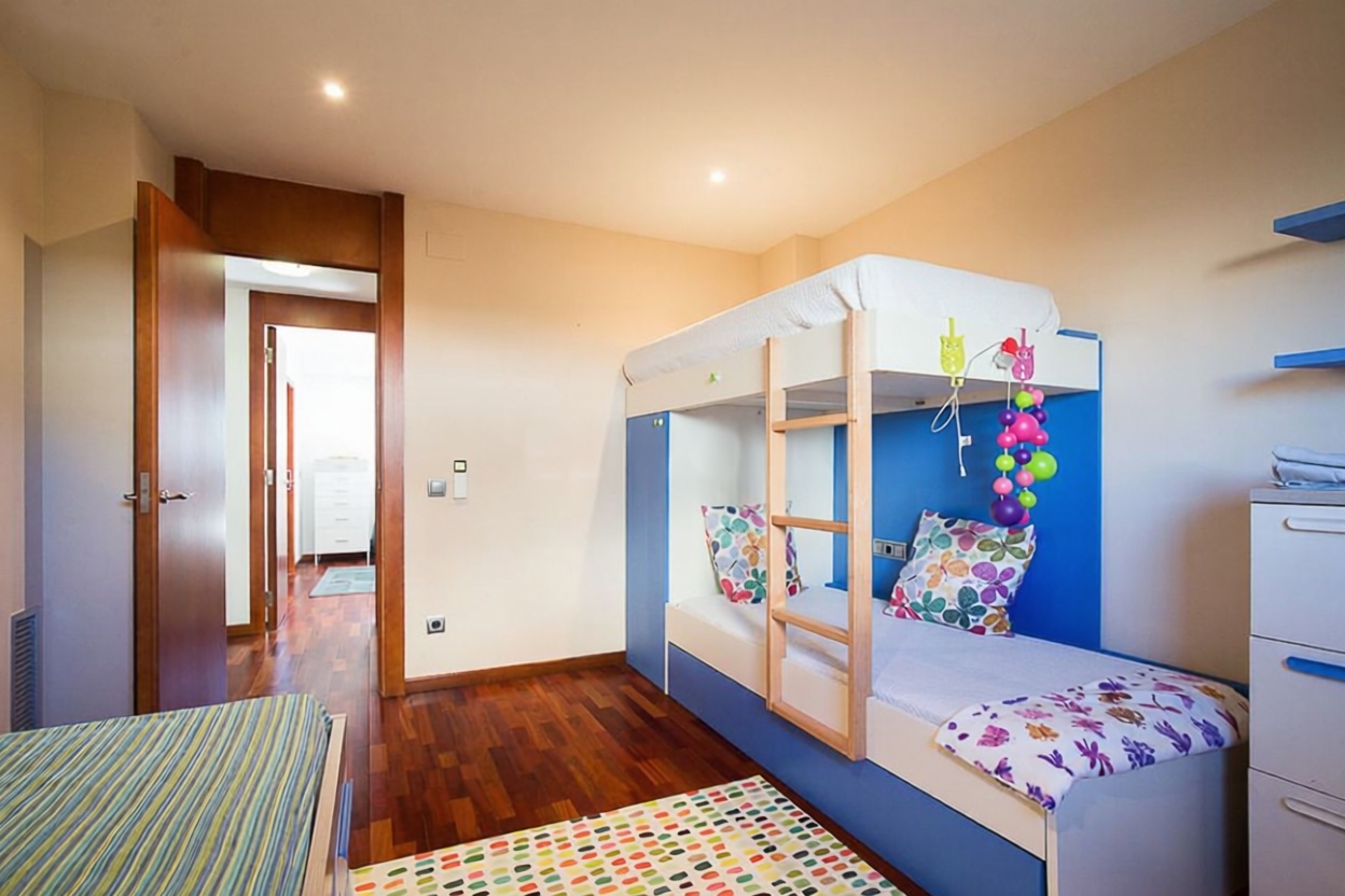 Chalet à vendre avec accès direct à la plage à Cullera — Chambre
