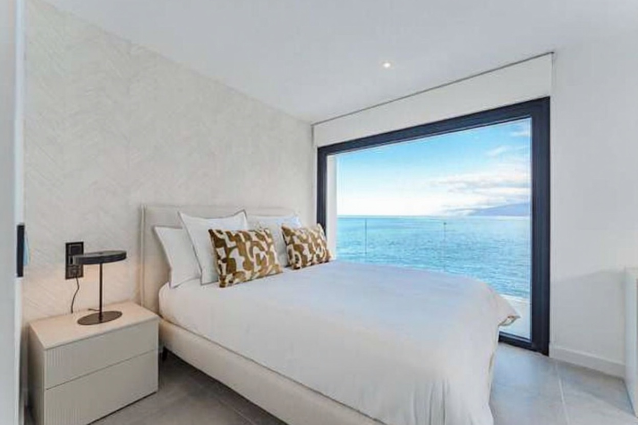 Chalet à vendre avec accès direct à la plage à Tenerife — Chambre