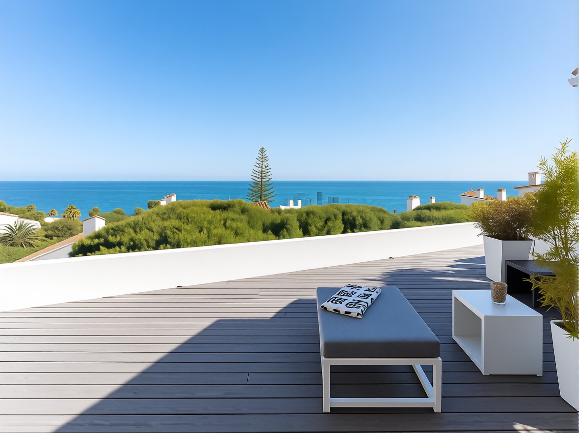 Ático en venta en primera línea de mar en Mijas