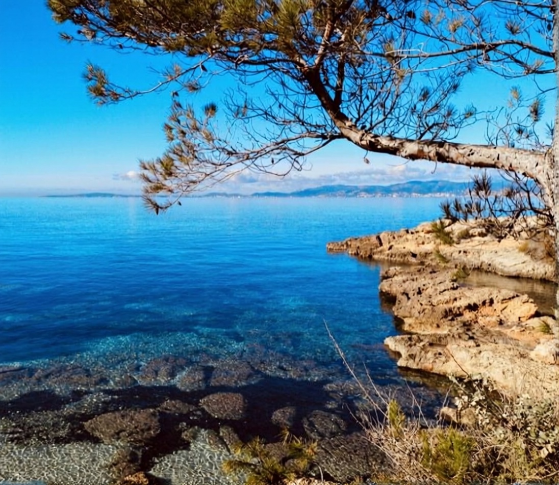 Chalet à vendre avec accès direct à la plage à Llucmajor — Vue mer