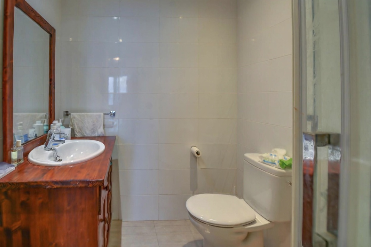 Apartamento à venda pé na areia em Sant Josep de sa Talaia — Casa banho