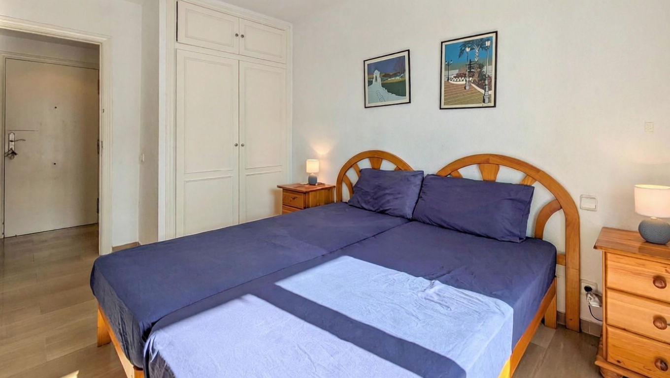 Grenier aménagé à vendre en première ligne de mer à Sant Josep de sa Talaia — Chambre